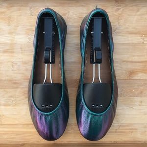 Tieks - Purple-Green Colorshift